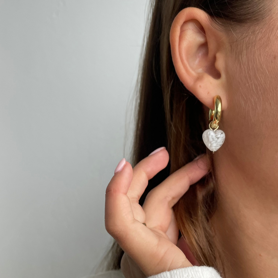 CHUNKY AMORE | Large White Hearts