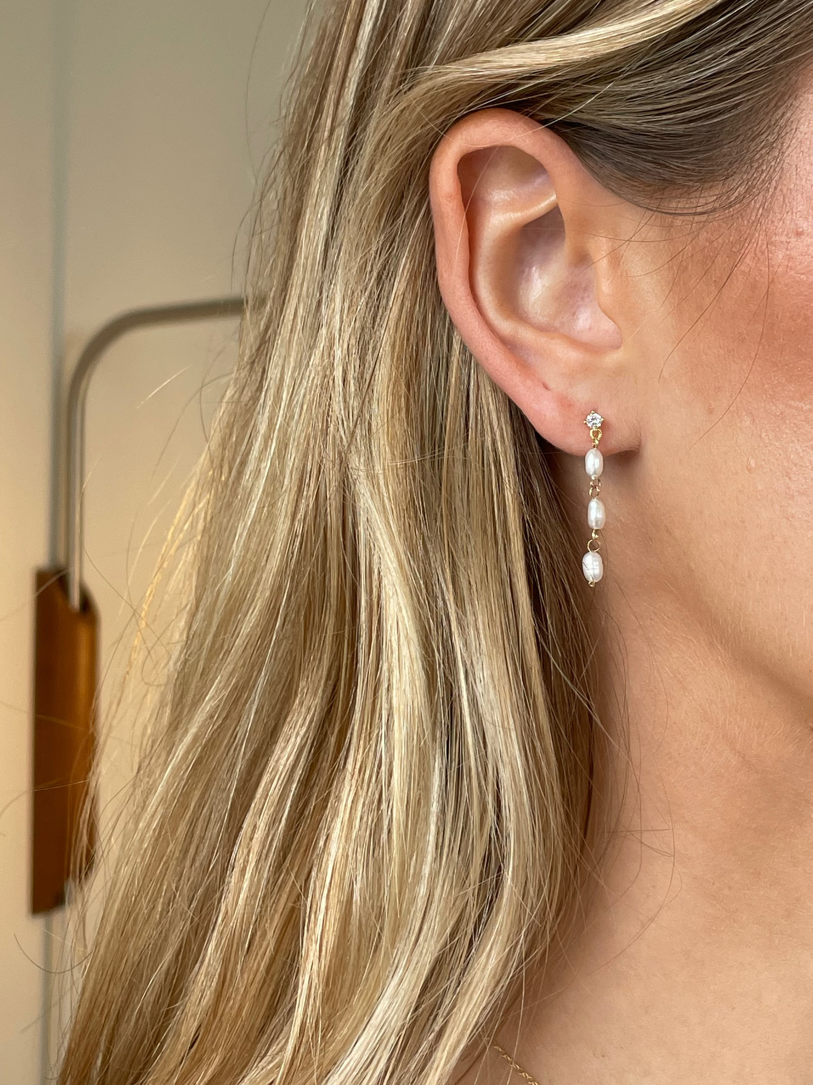 Luna Drops | Triple Pearl Studs
