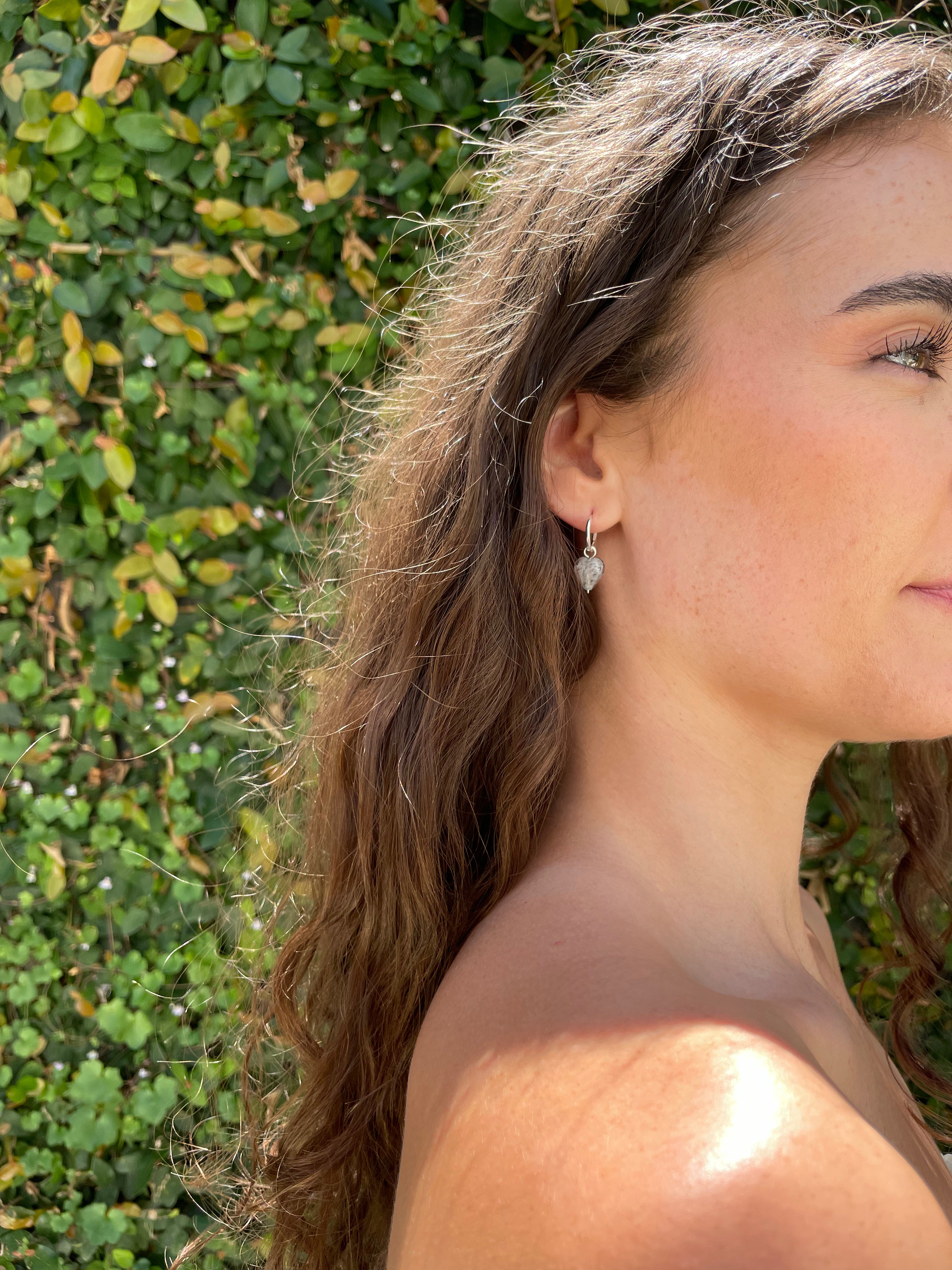 AMORE | Grey Cloudy Hearts