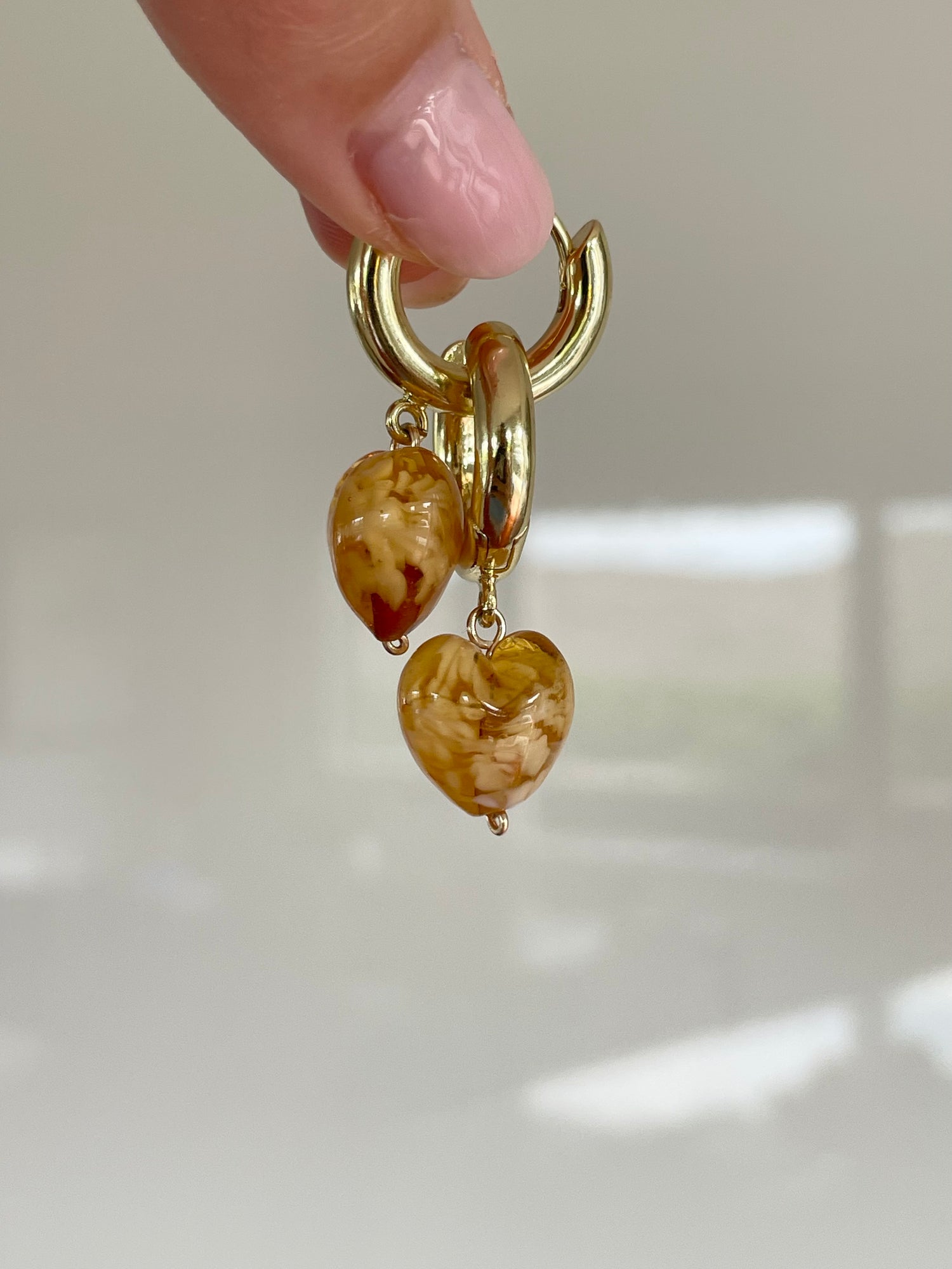 ONE LEFT CHUNKY Amore | Amber Hearts