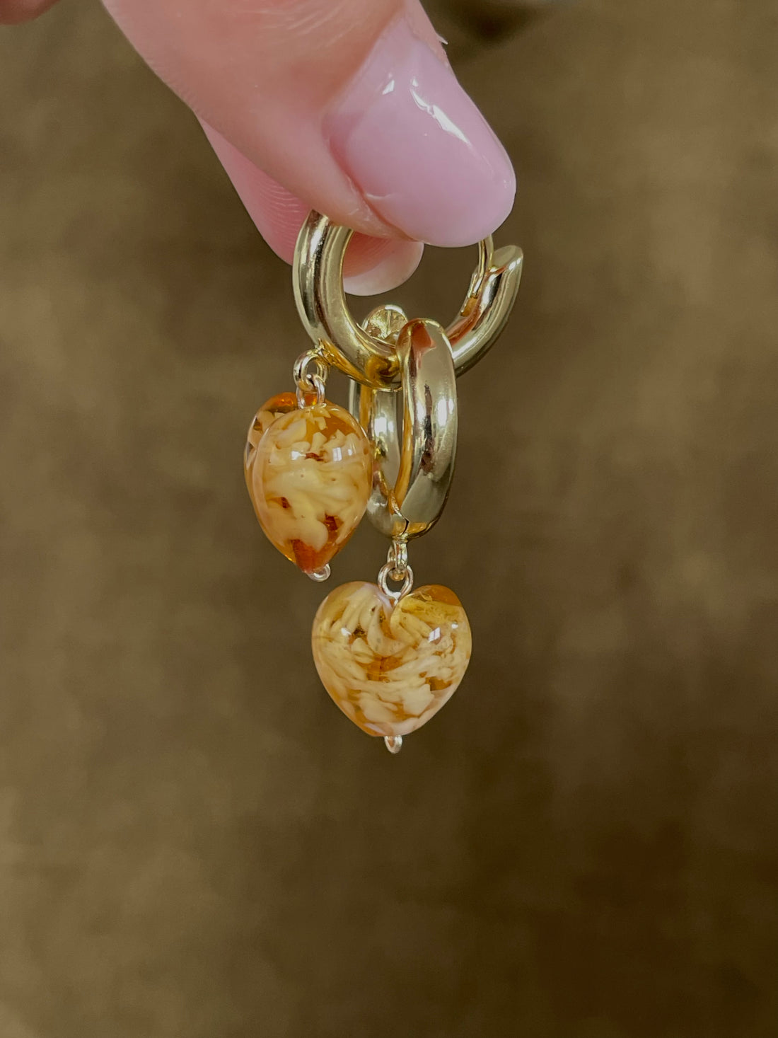 ONE LEFT CHUNKY Amore | Amber Hearts