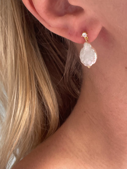 ONE-OFF Pearl Studs ✨