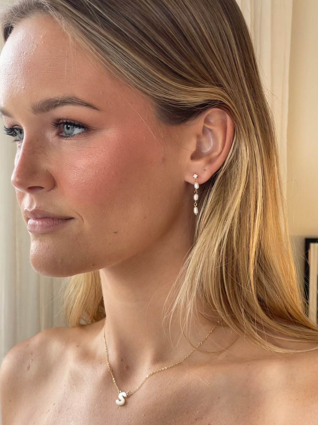 Luna Drops | Triple Pearl Studs