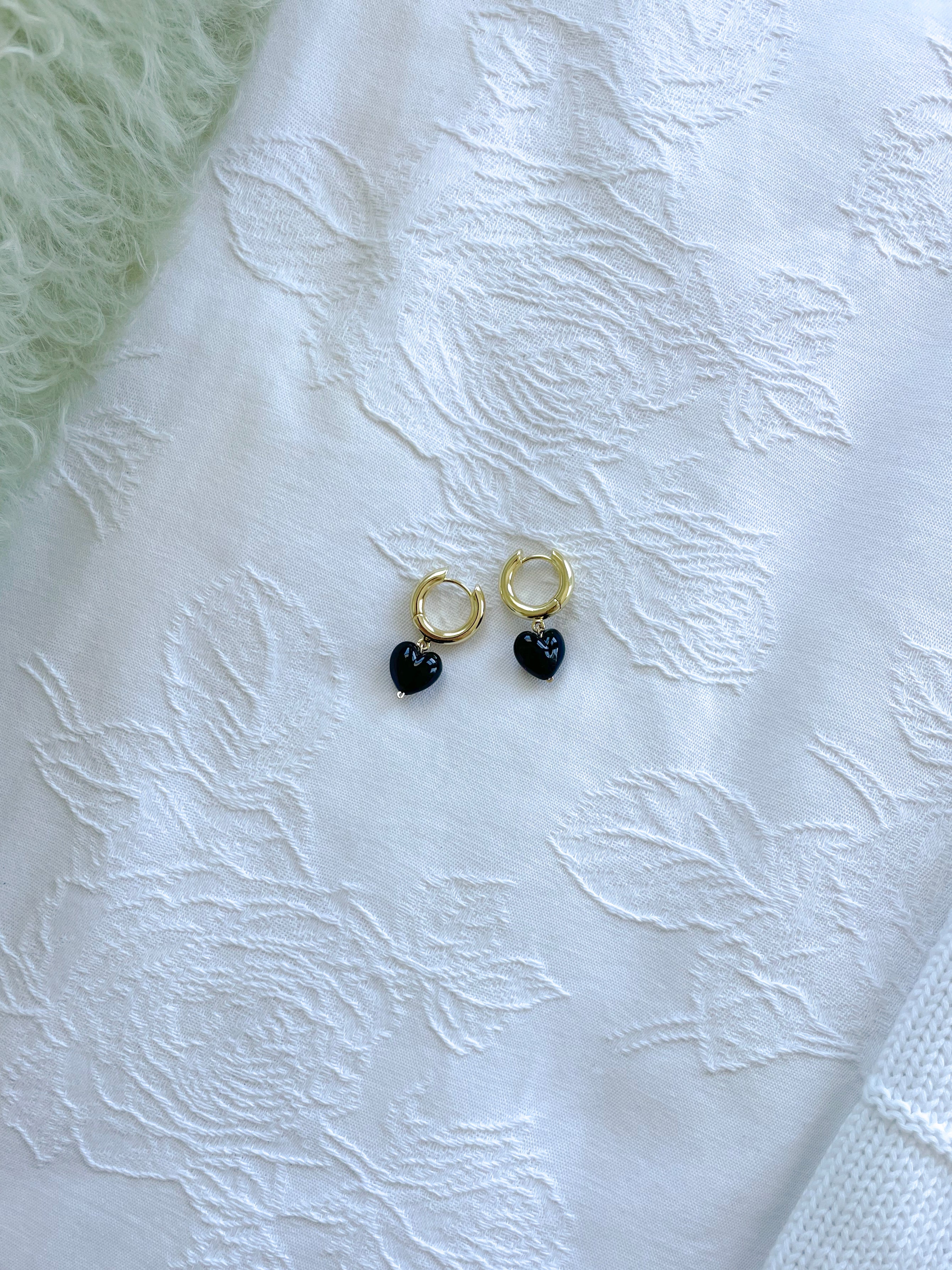 NEW CHUNKY AMORE | Black