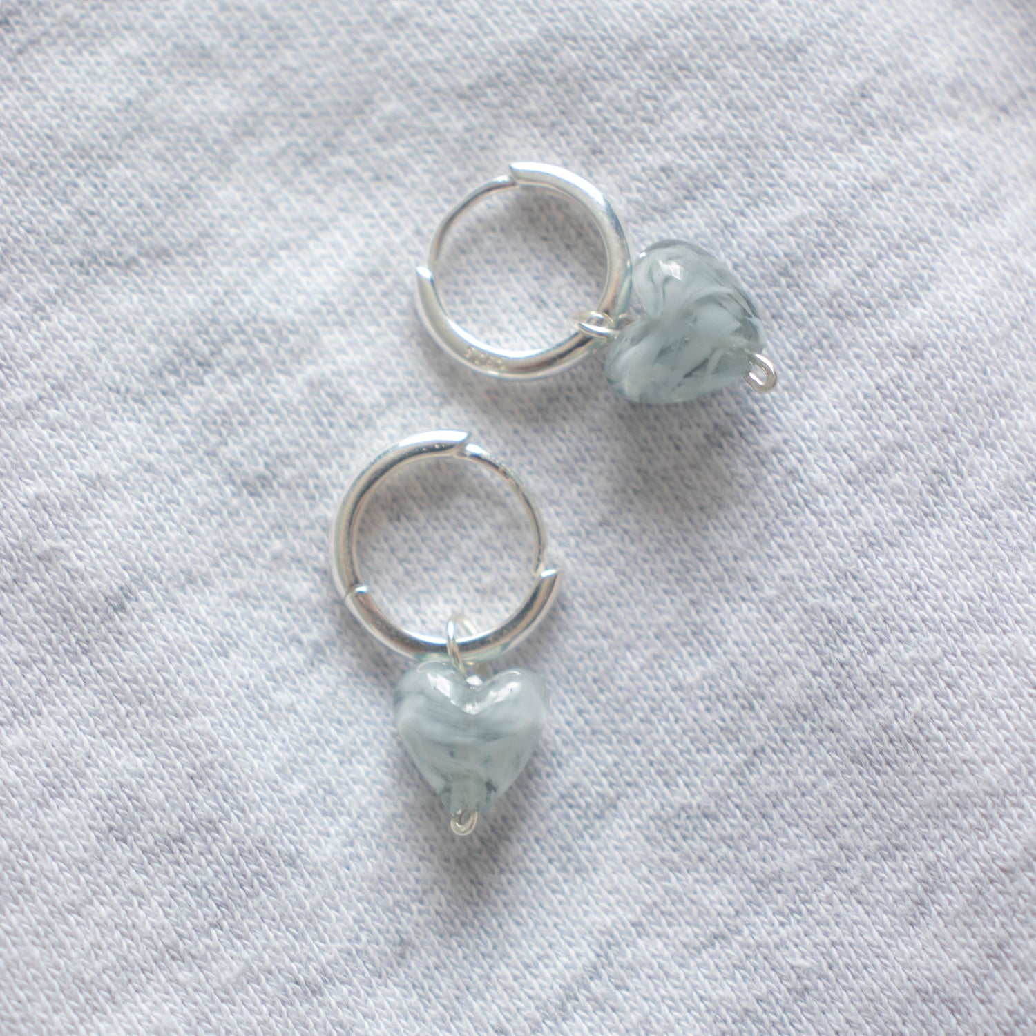 AMORE | Grey Cloudy Hearts