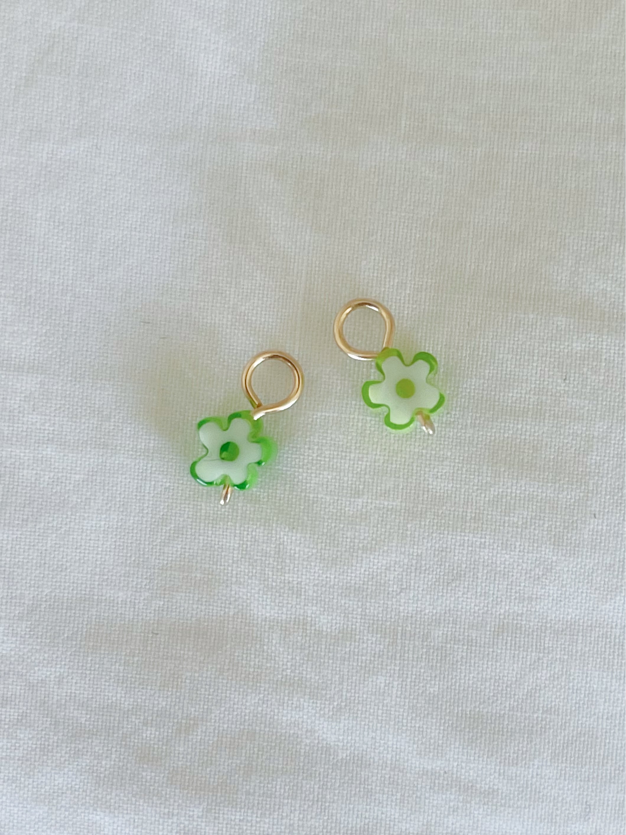 FLOWER CHARMS | Lime