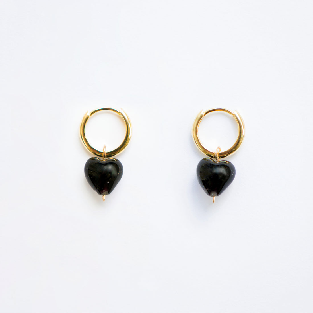AMORE | Black Glass Hearts